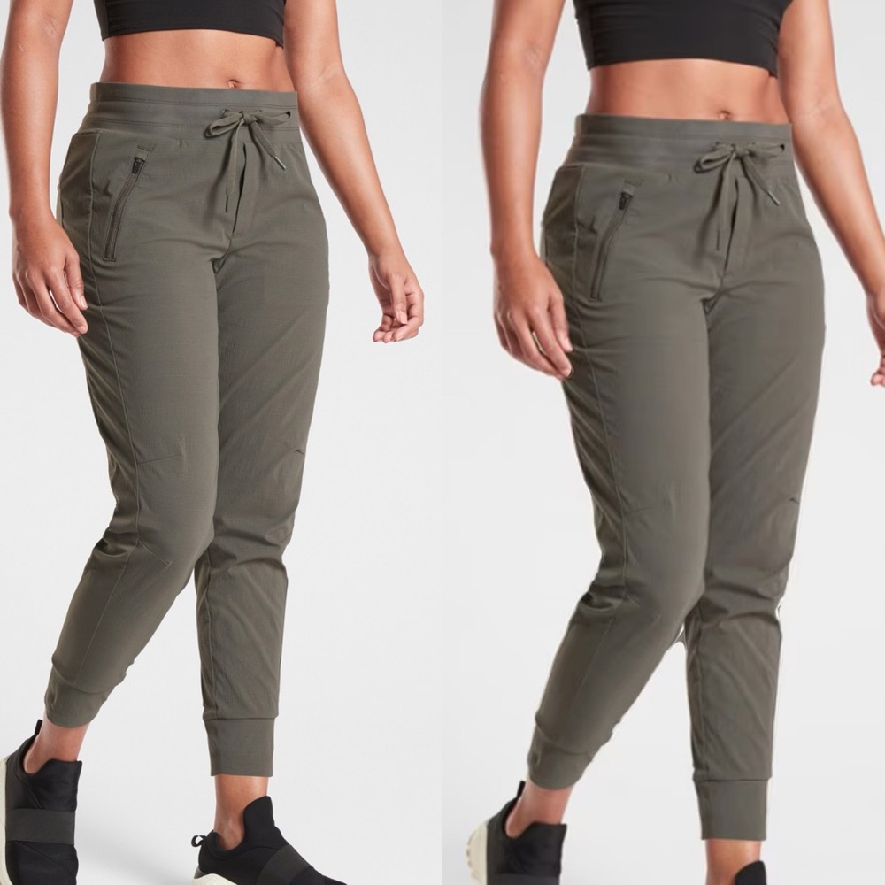 NWT Athleta Trekkie North Jogger